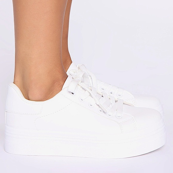 Sneakers - Picture 2 of 6